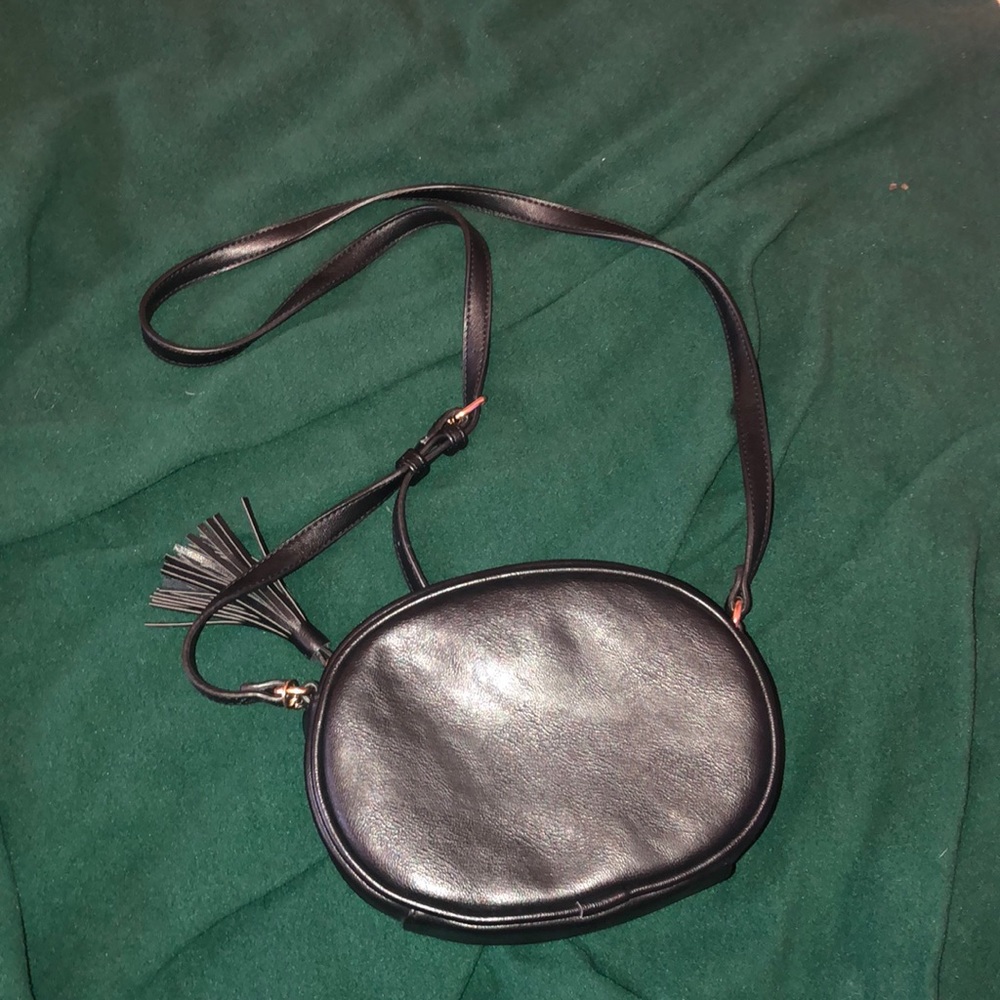 Small shoulder bag